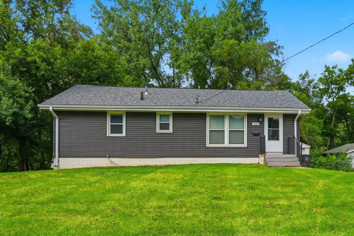 1601 Kenyon Avenue, Des Moines, IA 50315 - #1