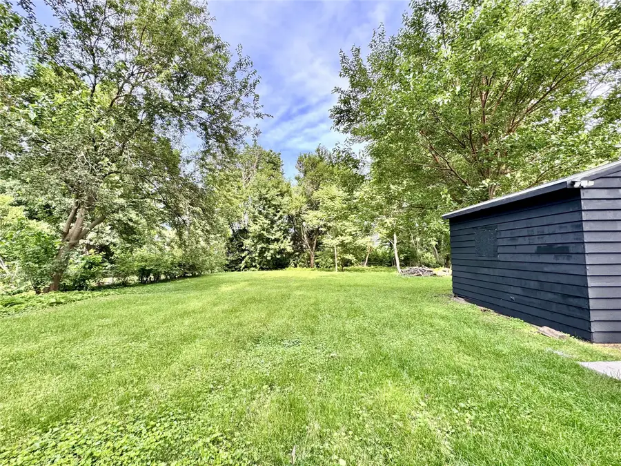 2405 57th Street, Des Moines, IA 50310 - #2