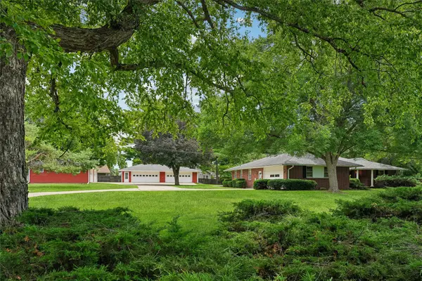 4217 86th Street, Urbandale, IA 50322