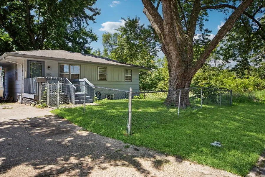1516 Oak Park Avenue, Des Moines, IA 50313 - #2