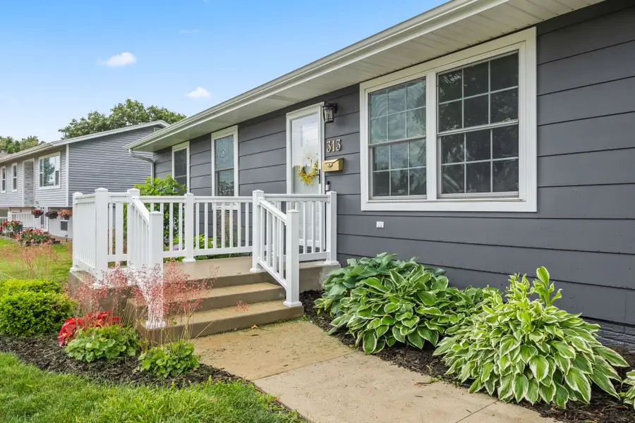 313 Thunderbird Drive, Marshalltown, IA 50158 - #3