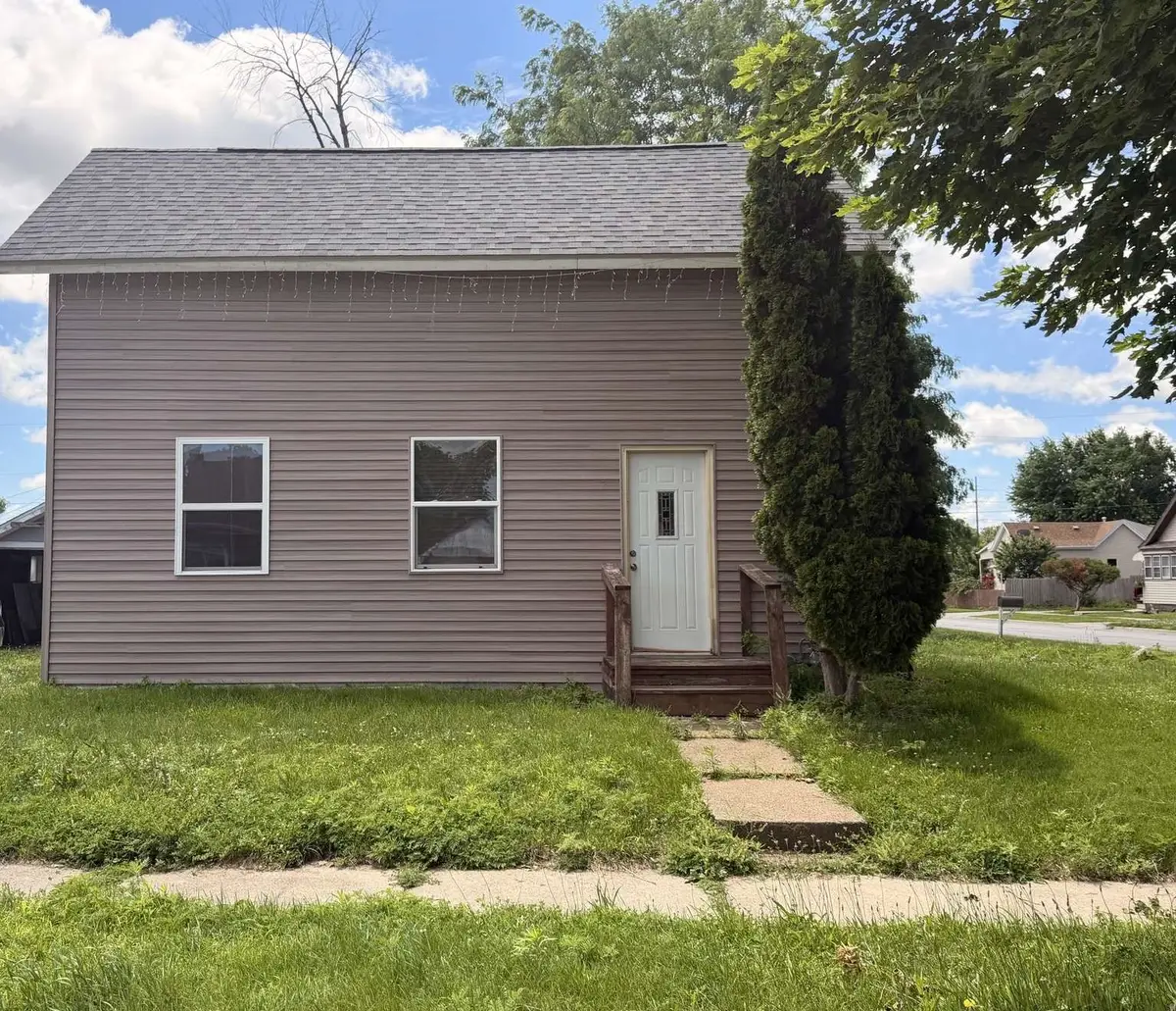 701 Woodbury Station, Marshalltown, IA 50158 - #1