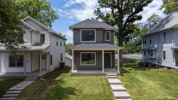 966 26th Street, Des Moines, IA 50312