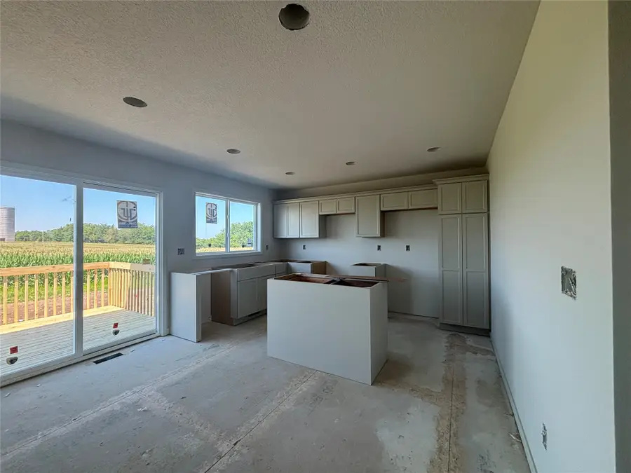 1817 Gordon Court, Norwalk, IA 50211 - #2