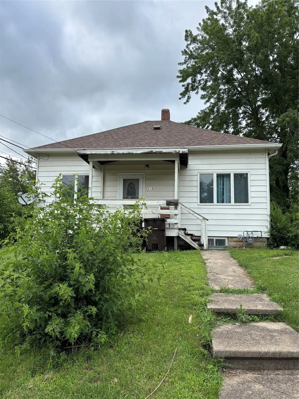 215 W Clay Street, Osceola, IA 50213 - #1