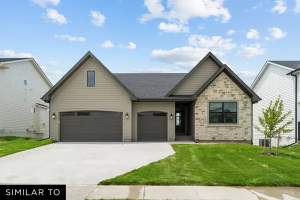 2814 NW Fairfield Court, Ankeny, IA 50023