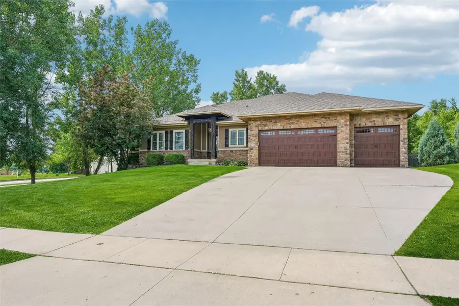 6648 Eagle Ridge Drive, Johnston, IA 50131 - #2