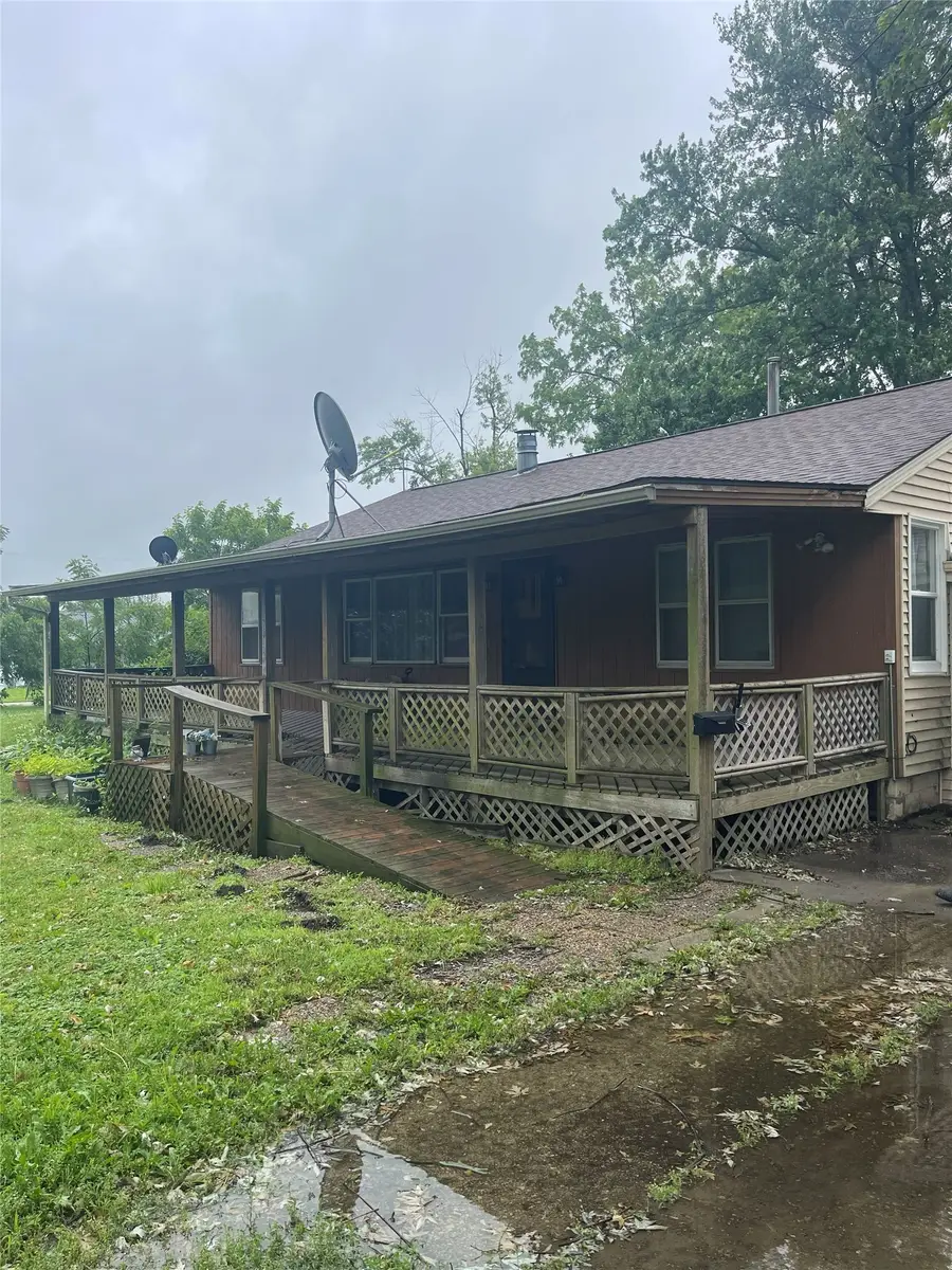 2906 Walker Street, Osceola, IA 50213 - #2