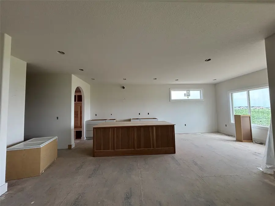 4711 177th Street, Urbandale, IA 50323 - #2