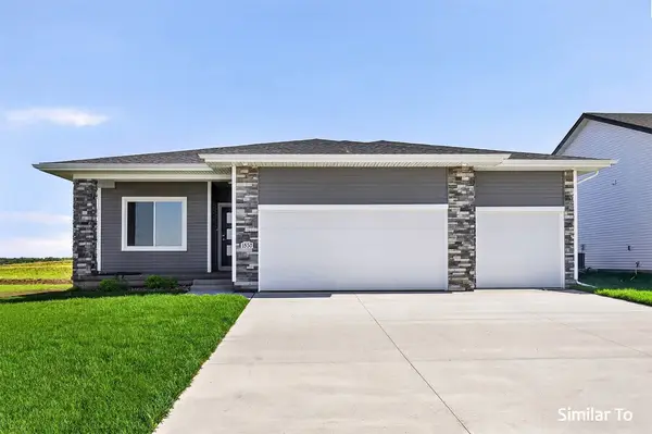 615 NW Atlas Lane, Waukee, IA 50263