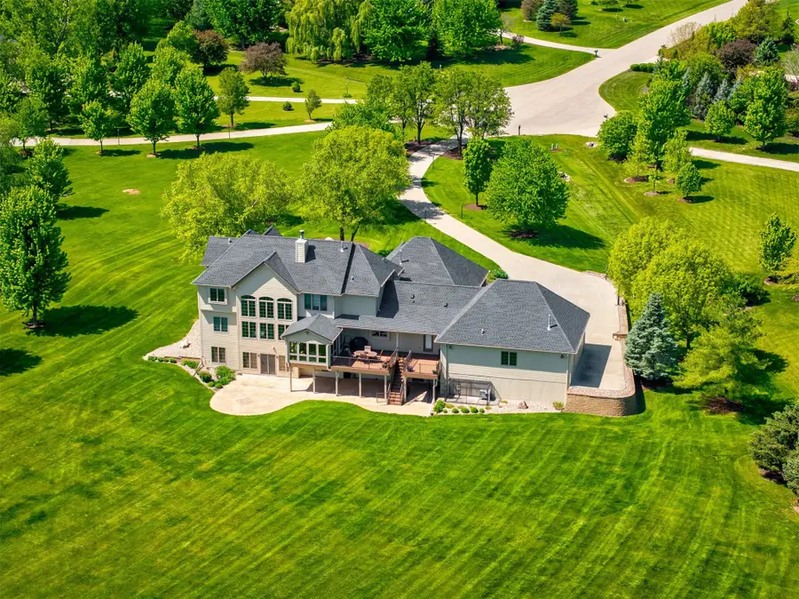 9421 NW 74th Place, Johnston, IA 50131 - #3