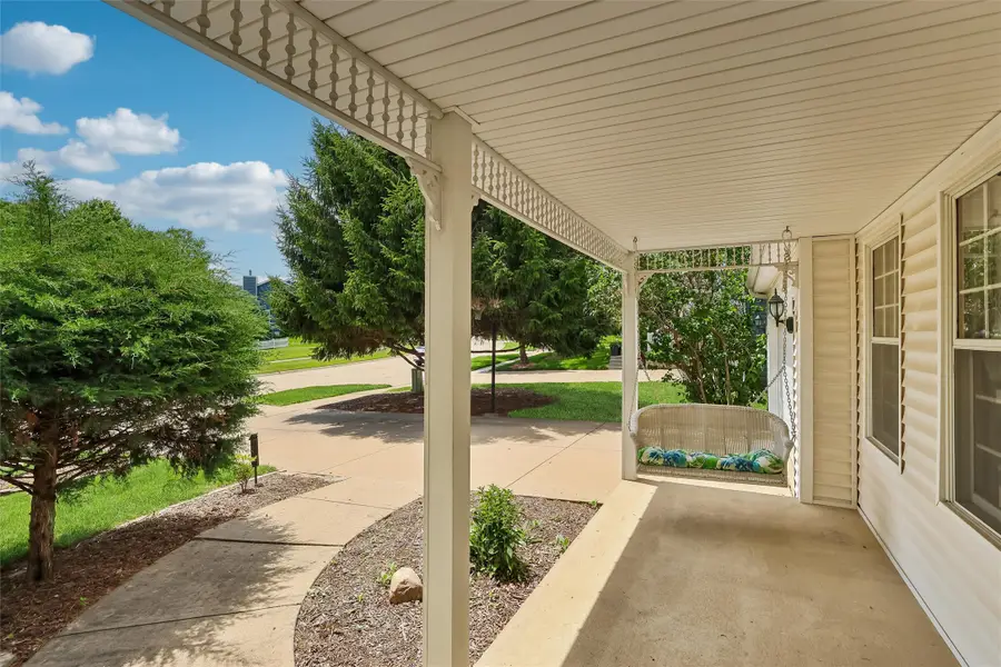 14025 Summit Drive, Clive, IA 50325 - #2