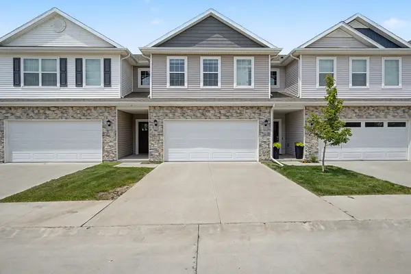 1013 Maywood Lane, Waukee, IA 50263