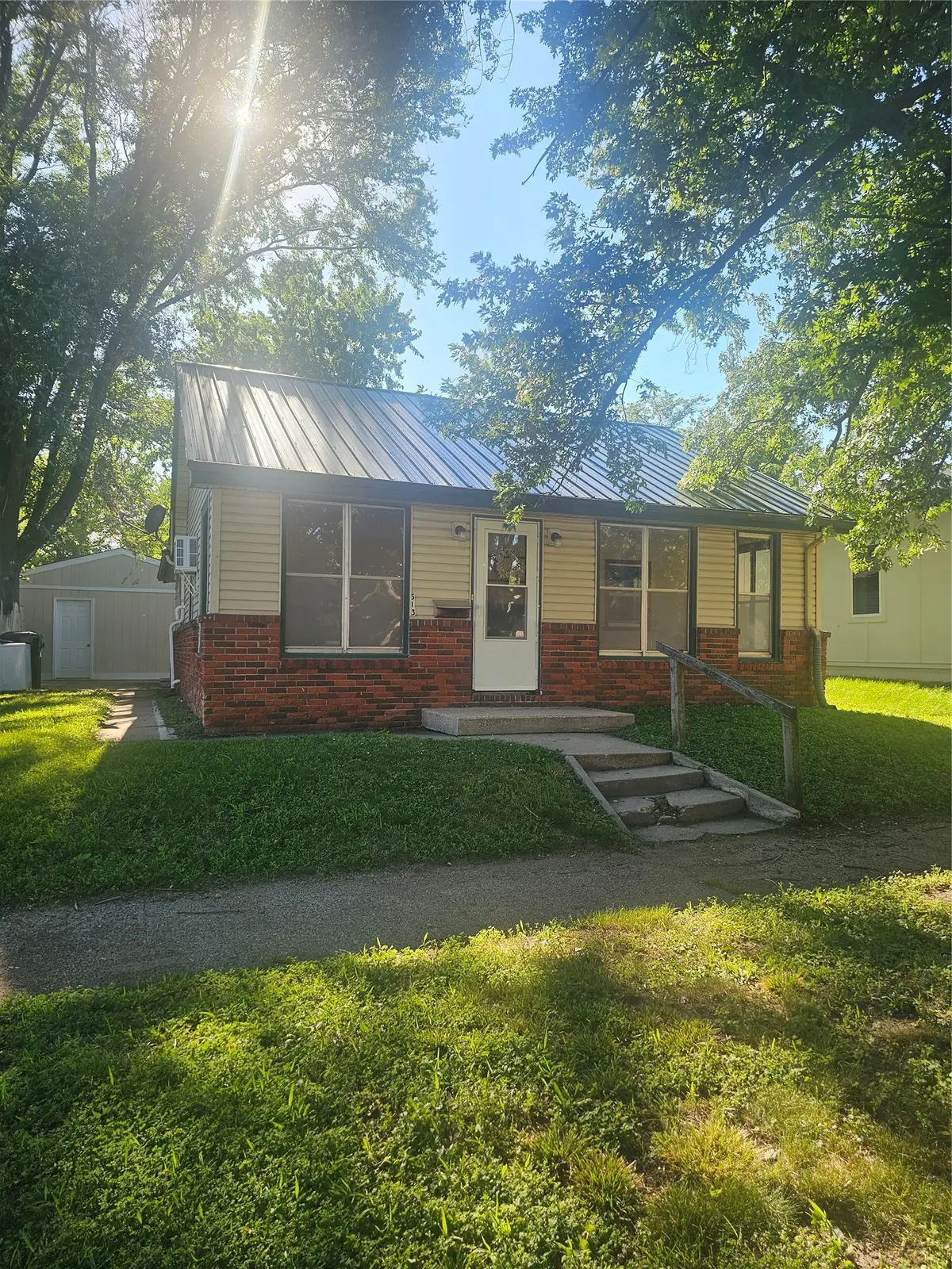 513 3rd Street, Perry, IA 50220 - #1