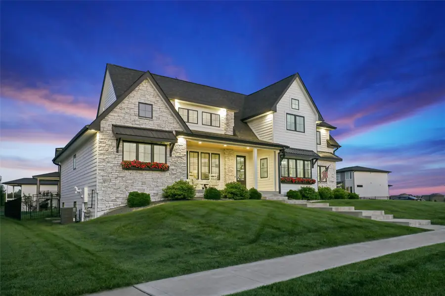 17448 Aurora Drive, Clive, IA 50325 - #2