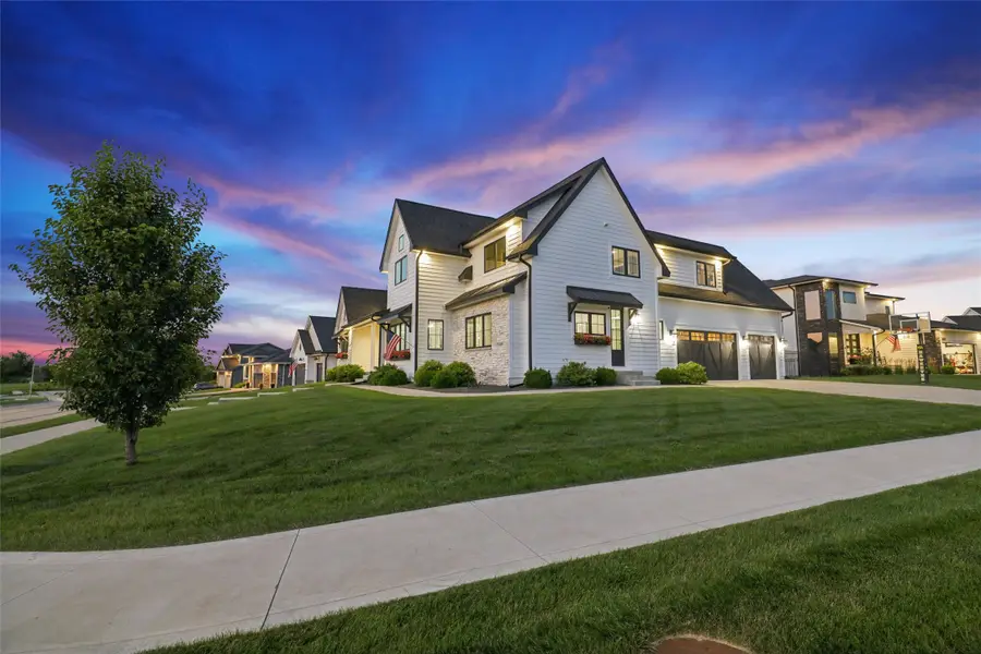 17448 Aurora Drive, Clive, IA 50325 - #3
