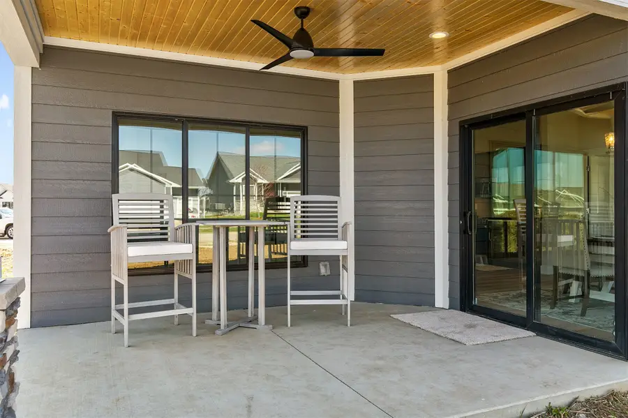 2505 SE Vintage Lane, Waukee, IA 50263 - #2