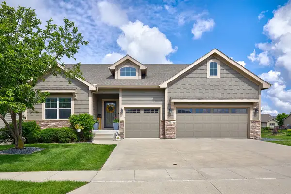 215 Abigail Lane, Waukee, IA 50263