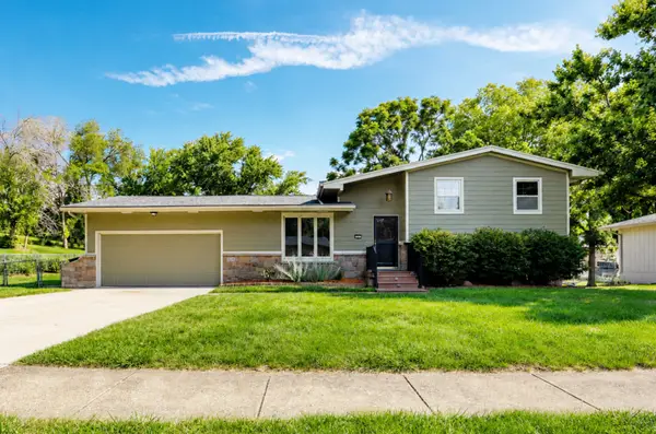 3231 Summit Vista Drive, Des Moines, IA 50321