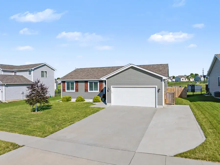 1636 25th Avenue Sw, Altoona, IA 50009 - #2