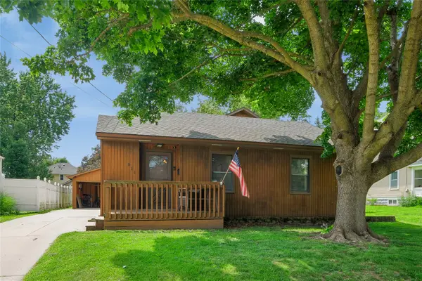 911 W 4th Street S, Newton, IA 50208
