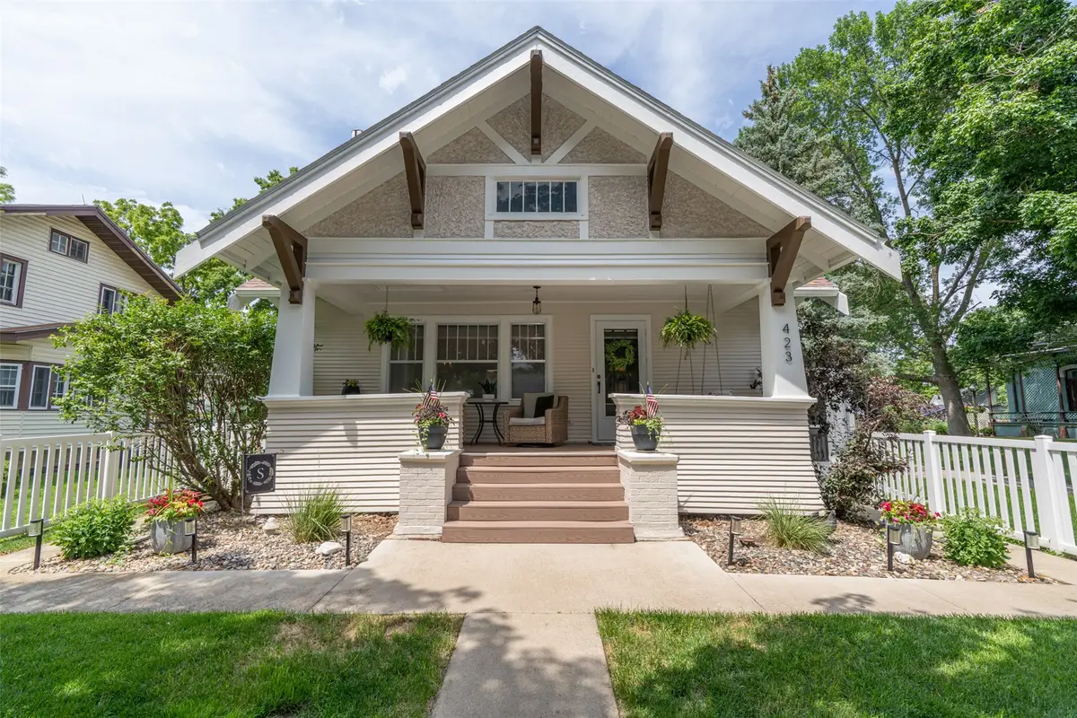423 E Jefferson Street, Winterset, IA 50273 - #1