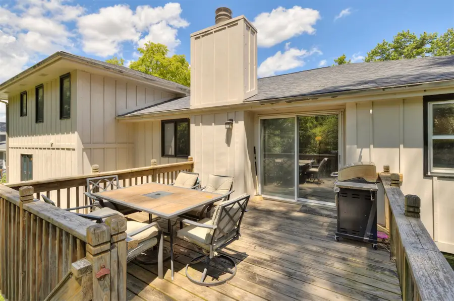 1572 NW 109th Street, Clive, IA 50325 - #3