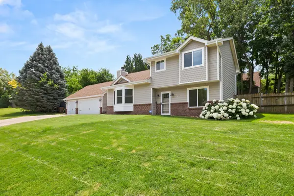 5121 Magnolia Drive, Pleasant Hill, IA 50327