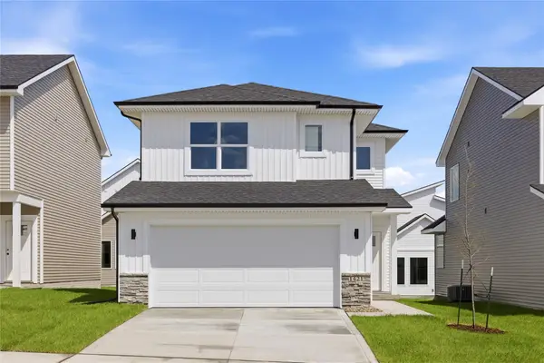 1421 NW Timber Lane, Grimes, IA 50111