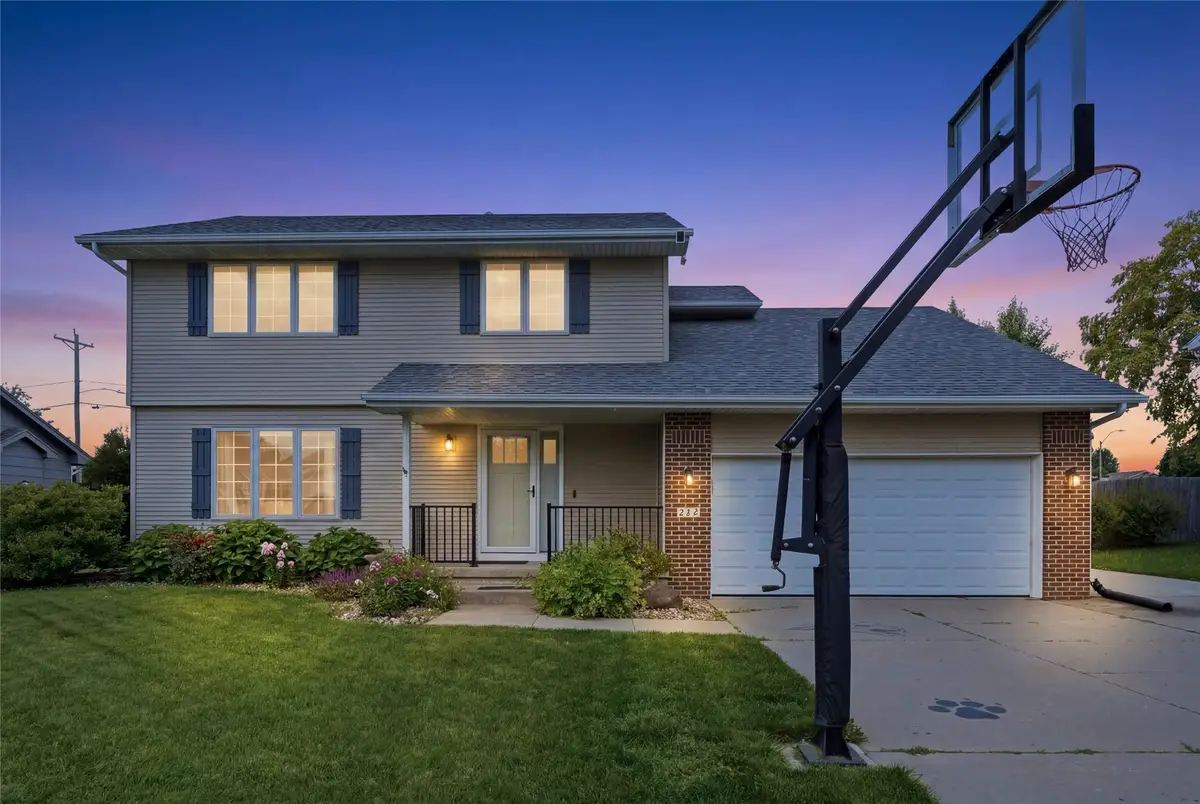 214 NW Ridgeline Drive, Ankeny, IA 50023 - #1