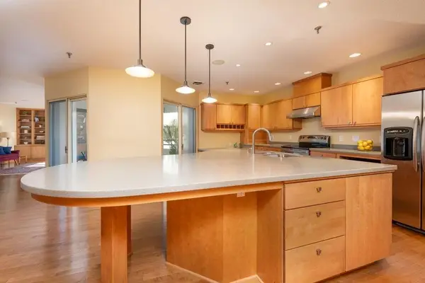 3930 Grand Avenue #306, Des Moines, IA 50312