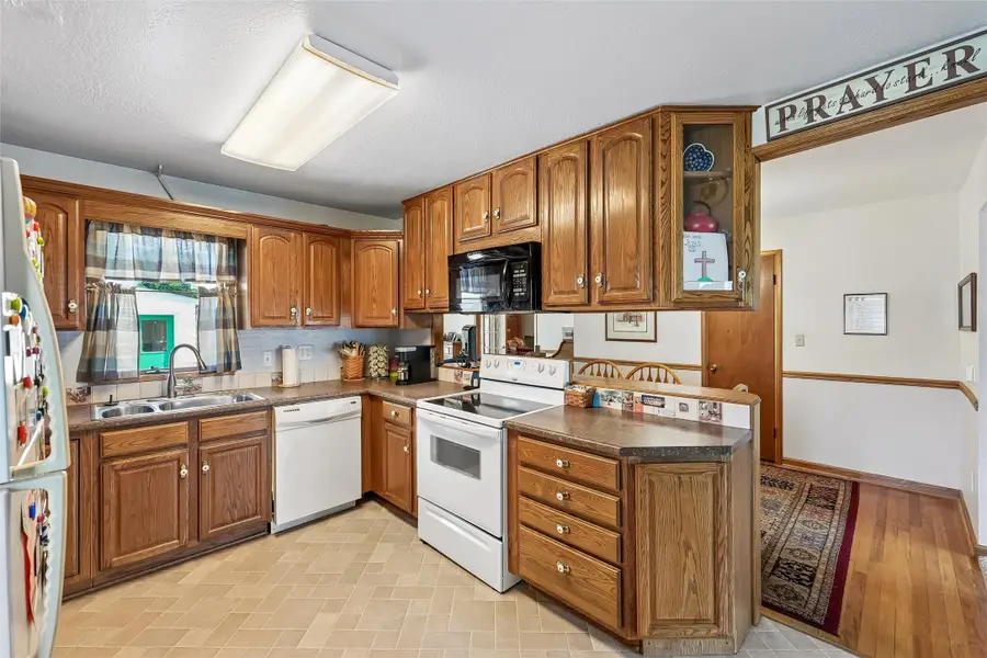 808 E Detroit Avenue, Indianola, IA 50125 - #3