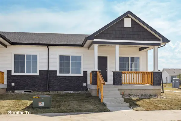 900 Sawgrass Drive, Norwalk, IA 50211