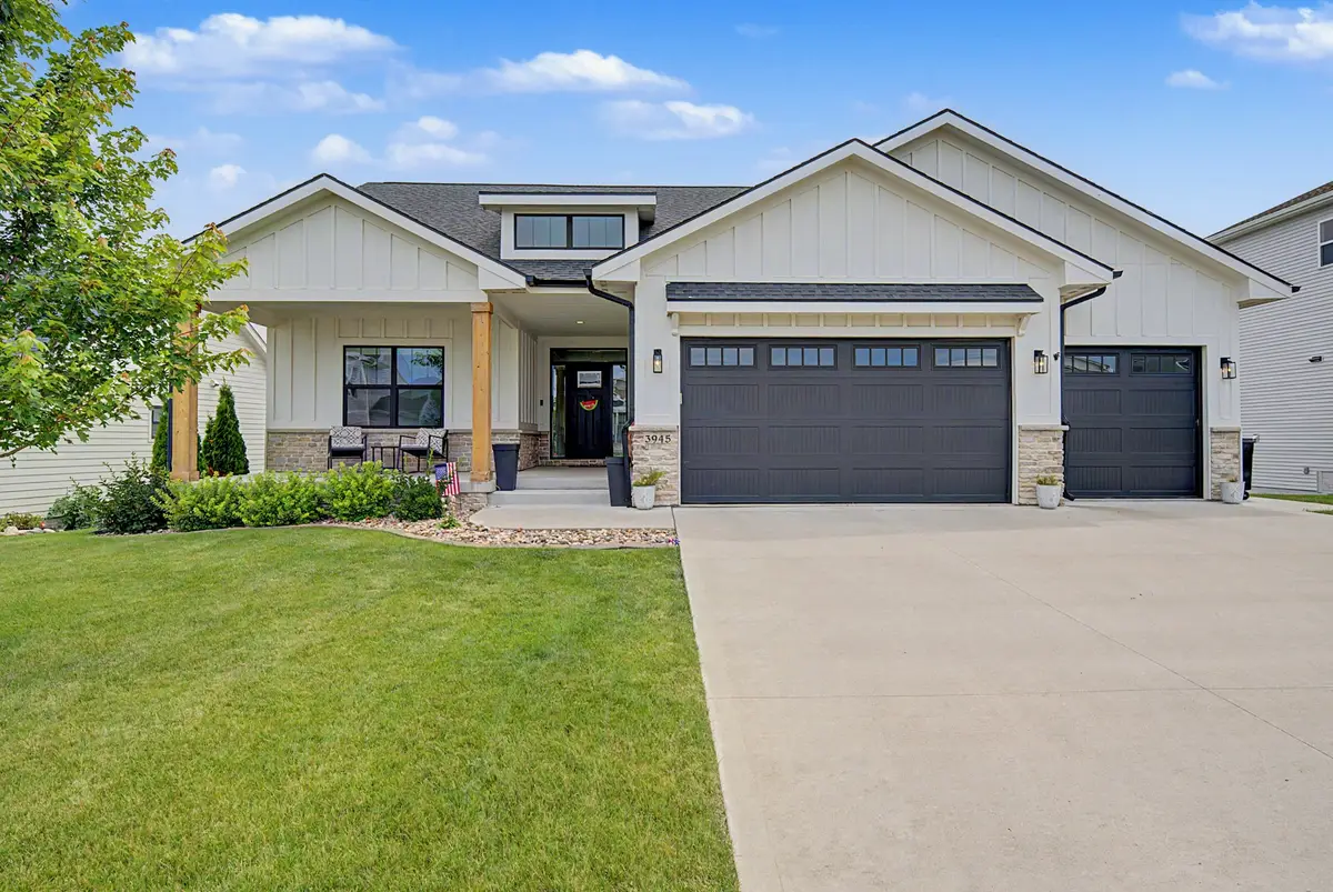 3945 Scout Trail, Waukee, IA 50263 - #1