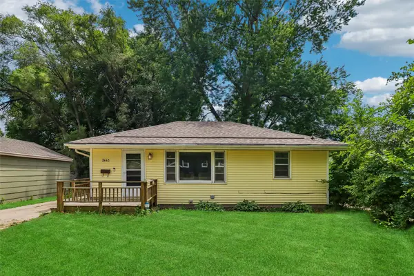 2443 Garfield Avenue, Des Moines, IA 50317