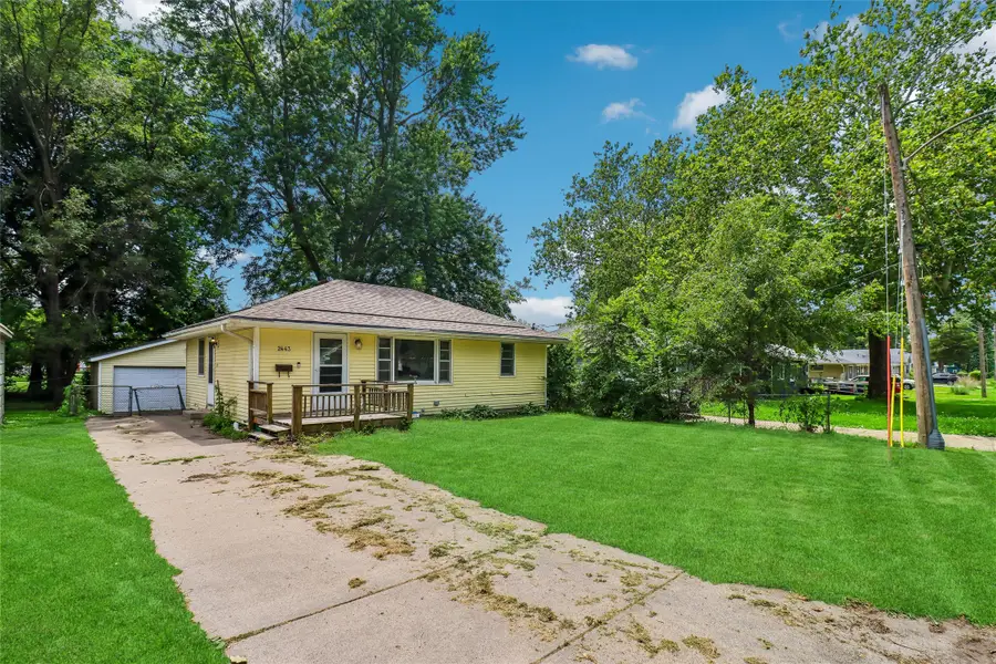 2443 Garfield Avenue, Des Moines, IA 50317 - #2