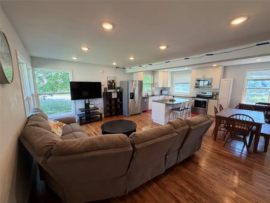 1120 Hazel Street, Pella, IA 50219 - #2