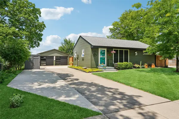 805 N J Street, Indianola, IA 50125