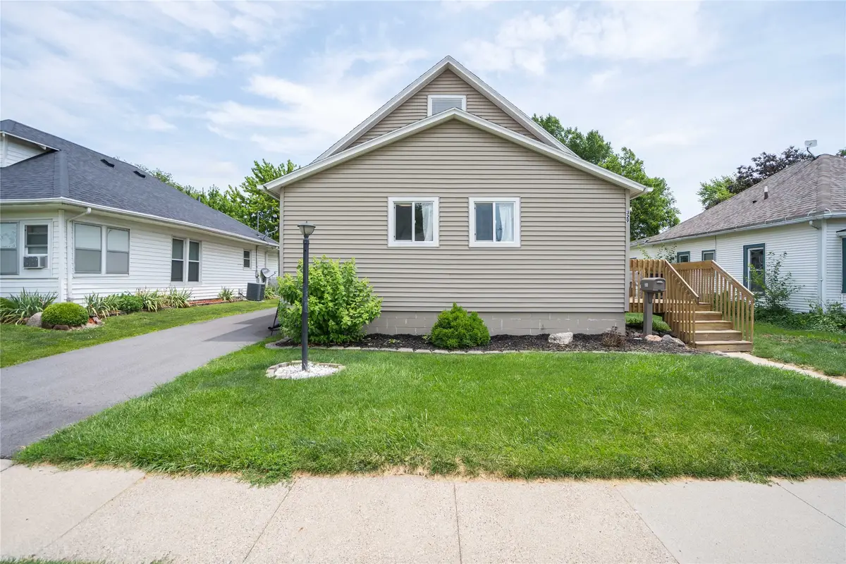 329 4th Street, West Des Moines, IA 50265 - #1