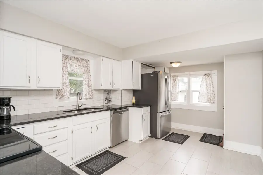 329 4th Street, West Des Moines, IA 50265 - #3