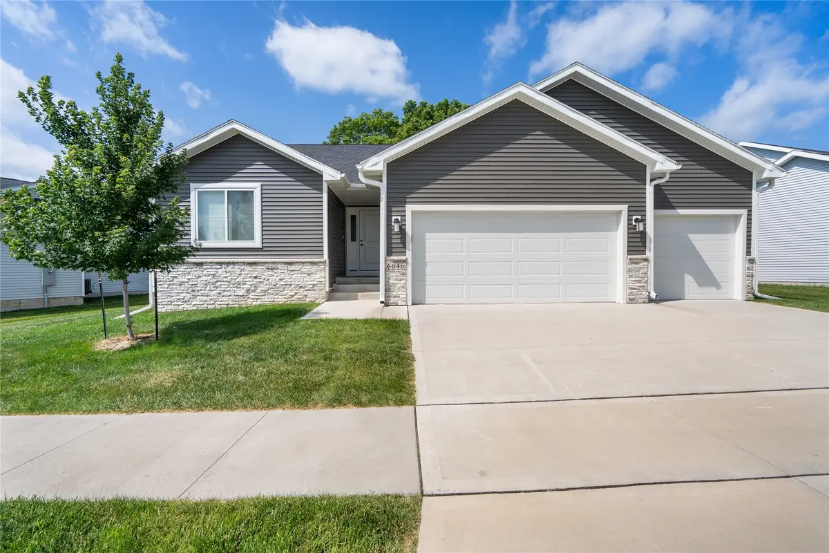 6646 NE 9th Court, Des Moines, IA 50313 - #1