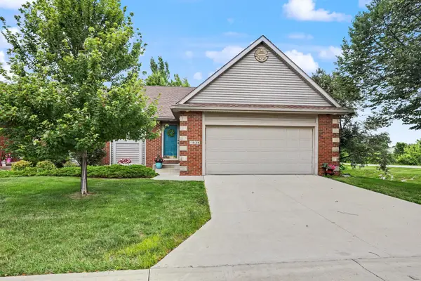 1028 NW Irvinedale Drive, Ankeny, IA 50023