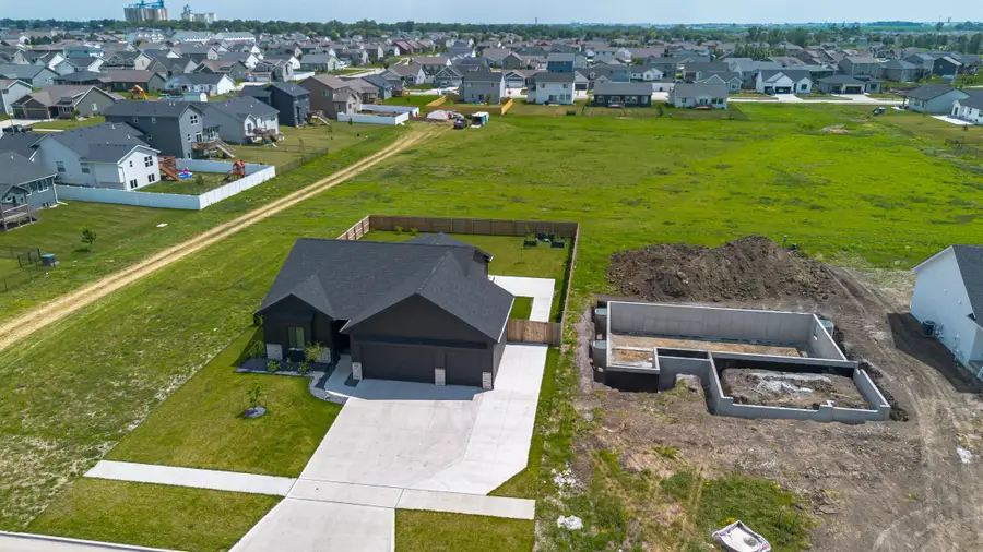 309 13th Street Nw, Bondurant, IA 50035 - #2