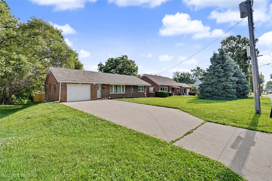 805 Payton Avenue, Des Moines, IA 50315 - #2