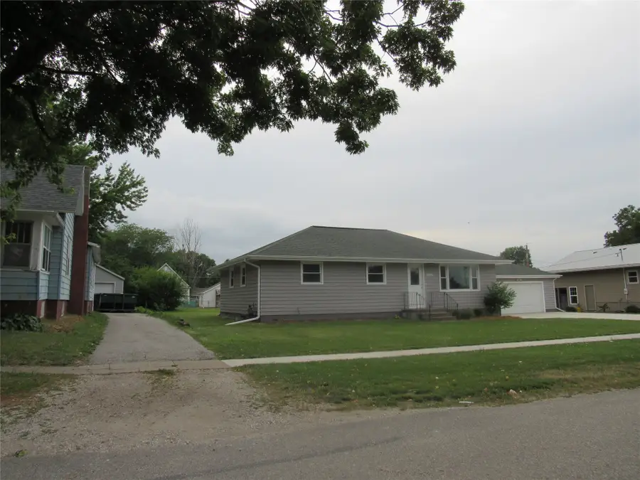 2008 Locust Street, Granger, IA 50109 - #3