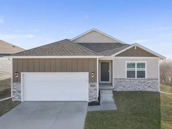 414 Kingfisher Drive, Norwalk, IA 50211