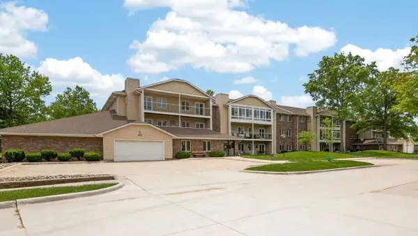 411 SE Delaware Avenue #310, Ankeny, IA 50021