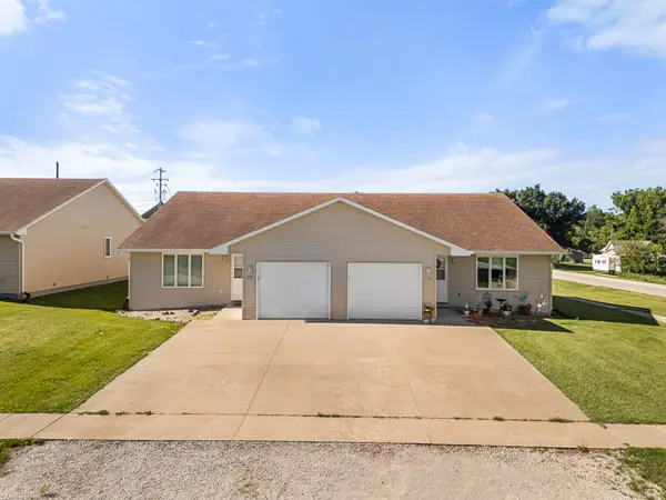 106 E Walnut Street, Roland, IA 50236