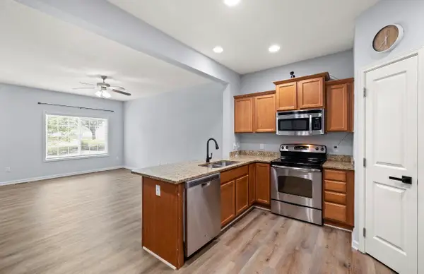 9175 Coneflower Drive #104, West Des Moines, IA 50266