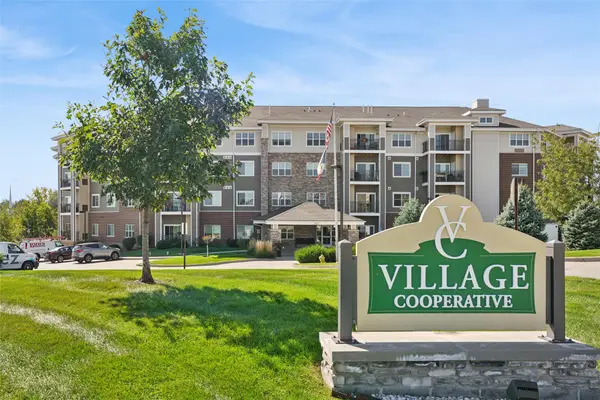 845 S 60th Street #402, West Des Moines, IA 50266
